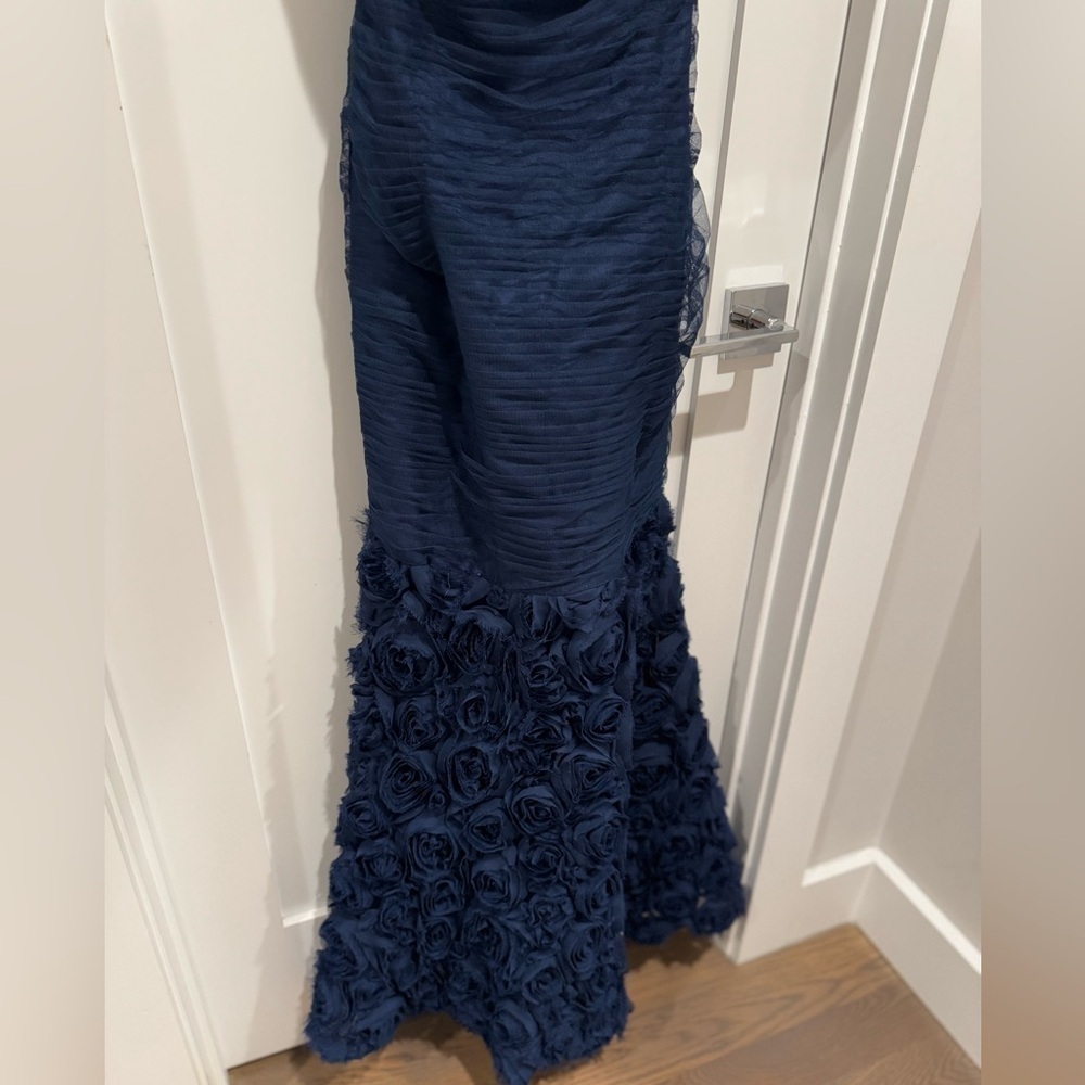 JS COLLECTIONS LACE ONLINE MERMAID GOWN size 2 navy blue - Picture 5 of 12